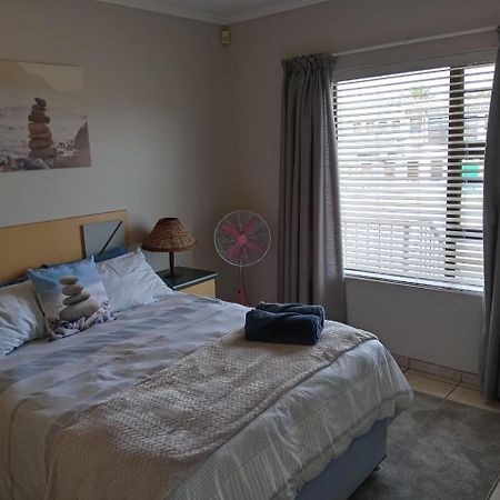 Sunset Sands Jeffreys Bay Exterior photo